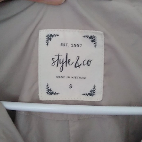 Light jacket - Picture 2 of 2